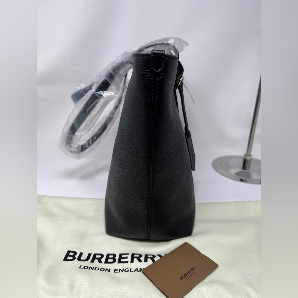 Burberry Ardwell Logo Embossed black Leather shopping Tote - Picture 11 of 16